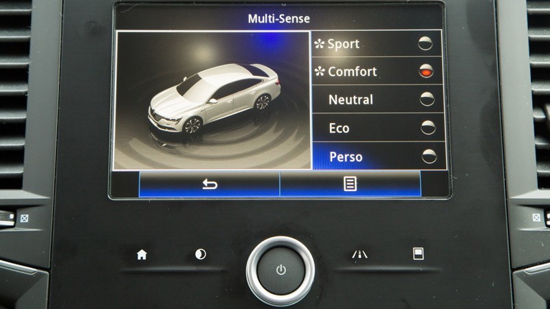 Đối thủ của Toyota Camry giành giải “Xe đẹp nhất năm” - ảnh 2