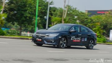 950 triệu mua Honda Civic 2017 có đáng? - ảnh 2