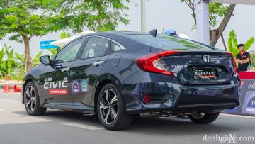 950 triệu mua Honda Civic 2017 có đáng? - ảnh 5