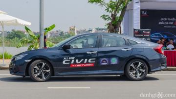 950 triệu mua Honda Civic 2017 có đáng? - ảnh 7
