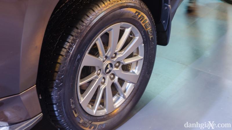 Đánh giá xe Mitsubishi Pajero Sport 2017 - ảnh 7