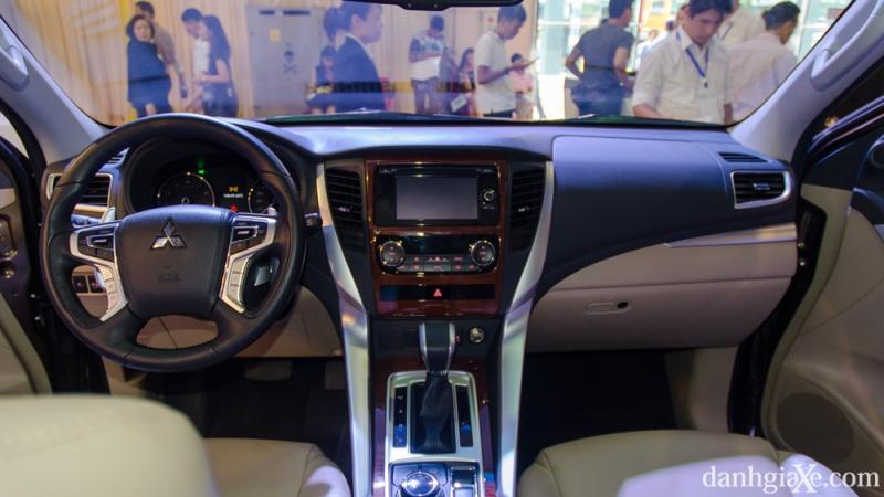 Đánh giá xe Mitsubishi Pajero Sport 2017 - ảnh 17