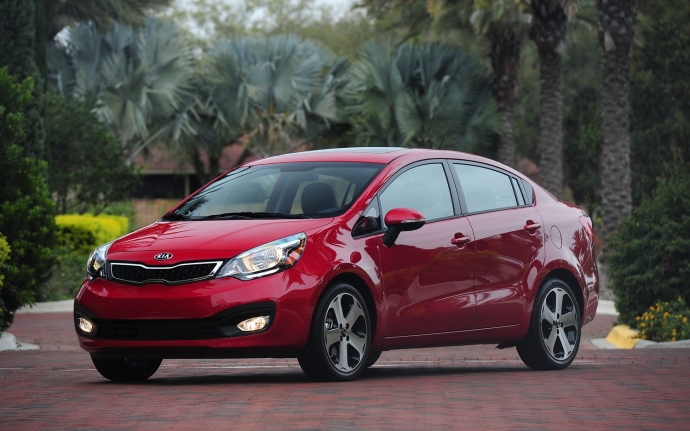 10 mẫu xe mở hàng đắt khách nhất thị trường Việt 2016 - ảnh 7