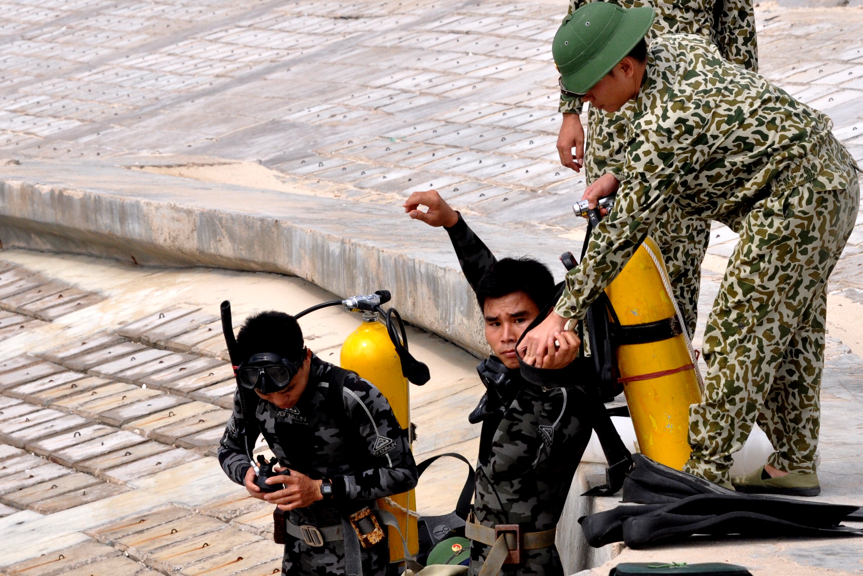 Đặc công người nhái, 'kình ngư' trong lòng biển - ảnh 4