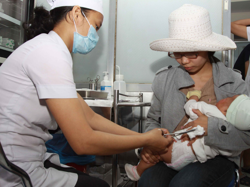 TP.HCM có thêm 12.550 liều vắc xin dịch vụ '5 trong 1'