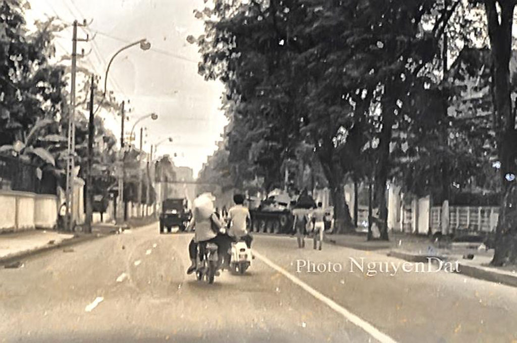 [Ảnh] Sài Gòn, những khoảnh khắc trong ngày 30/4/1975 - ảnh 23