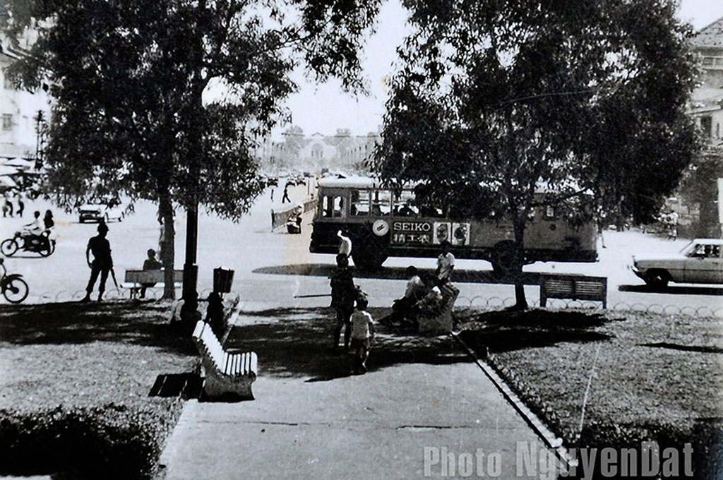 [Ảnh] Sài Gòn, những khoảnh khắc trong ngày 30/4/1975 - ảnh 30