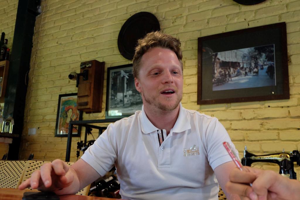 Shop TIN 18/5:Giun chui từ đâu ra?-Nhặt rác phải xin phép-Sông Hậu xanh như biển - ảnh 2