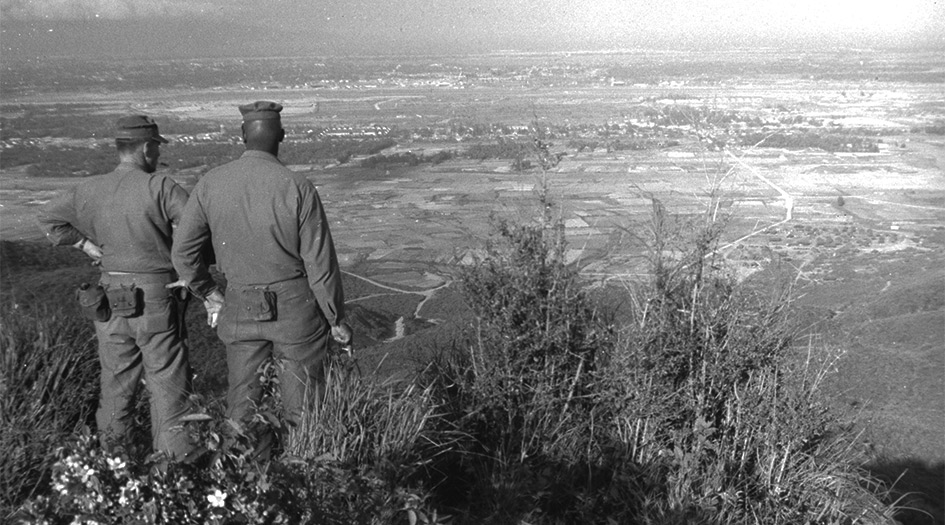 Chùm ảnh “độc“: Lính thủy đánh bộ Mỹ đổ bộ lên Đà Nẵng 51 năm trước - ảnh 3