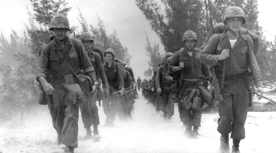 Chùm ảnh “độc“: Lính thủy đánh bộ Mỹ đổ bộ lên Đà Nẵng 51 năm trước - ảnh 21