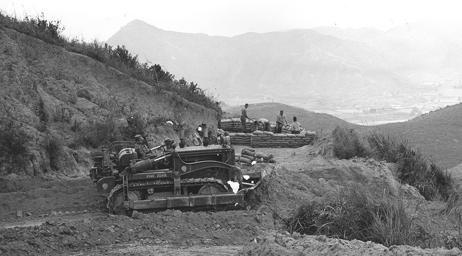 Chùm ảnh “độc“: Lính thủy đánh bộ Mỹ đổ bộ lên Đà Nẵng 51 năm trước - ảnh 27