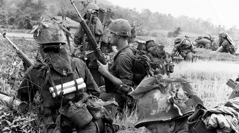 Chùm ảnh “độc“: Lính thủy đánh bộ Mỹ đổ bộ lên Đà Nẵng 51 năm trước - ảnh 32