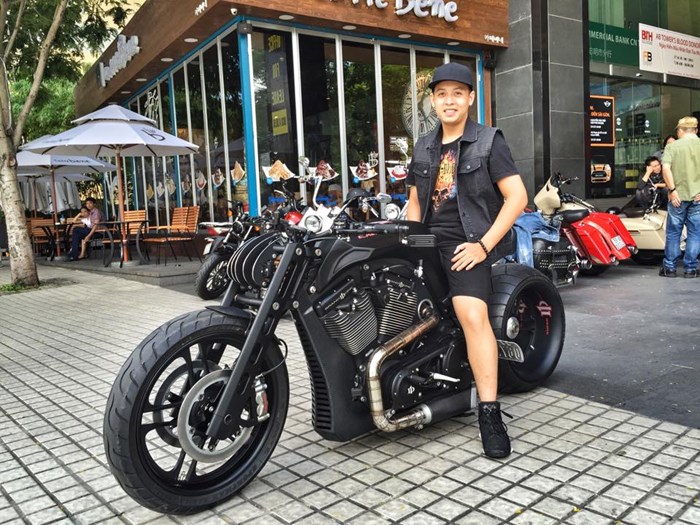 Những xe máy đắt nhất năm 2015 tại Việt Nam - ảnh 10