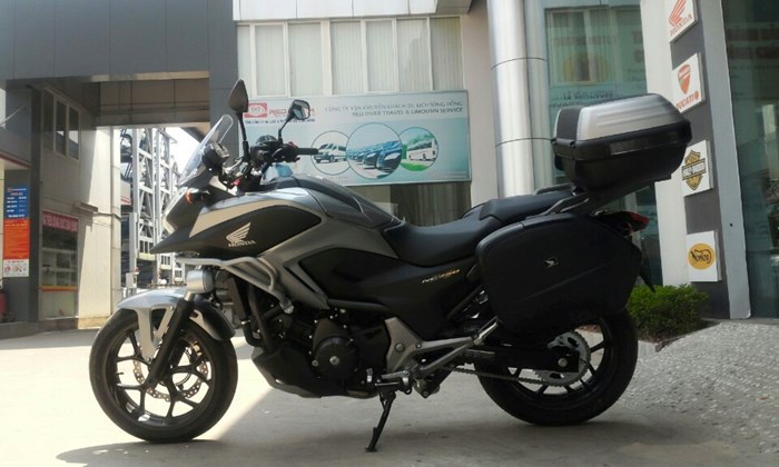 Những xe máy đắt nhất năm 2015 tại Việt Nam - ảnh 9