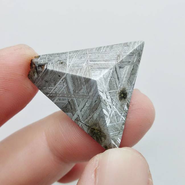 tim duoc khoi la ngo la vang, hoa ra thu quy hiem co the doi lay