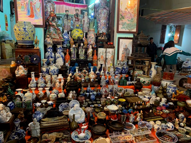 lac vao the gioi do co trong phien cho