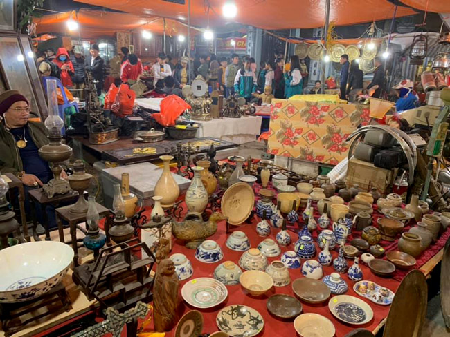 lac vao the gioi do co trong phien cho