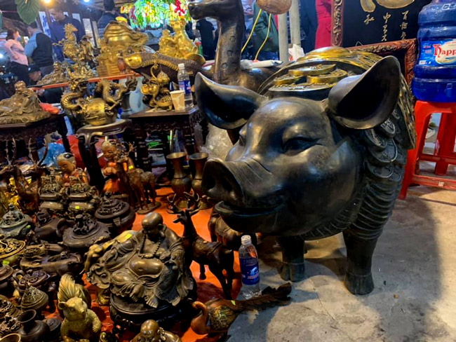 lac vao the gioi do co trong phien cho