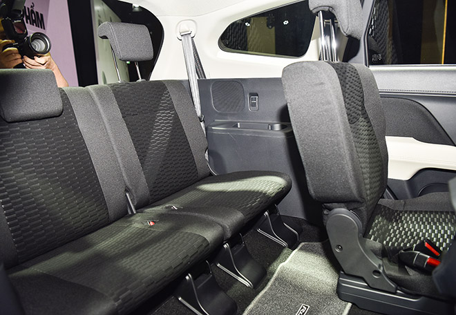 so sanh mitsubishi xpander va toyota rush: dep ngoai hay thuc dung hinh anh 9