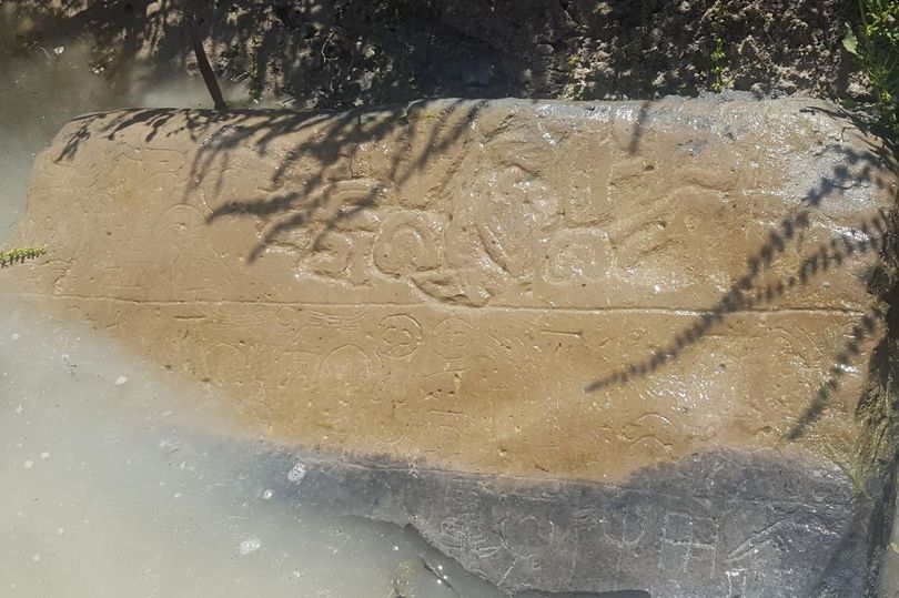 tang da bi an ben song he lo bi mat bien mat 1.000 nam truoc hinh anh 1