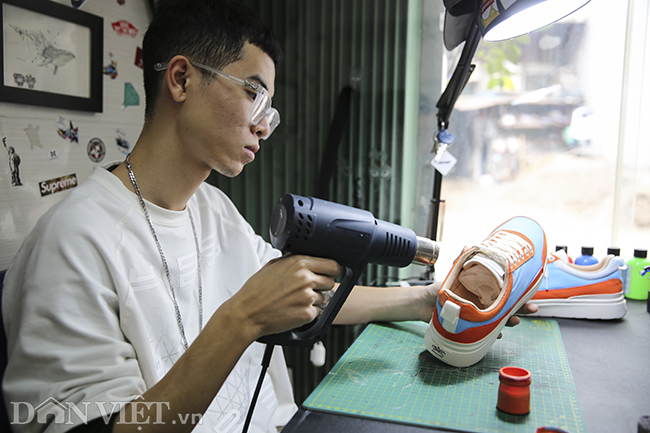 nghe “phu phep” giay gia tu tien tram nghin len toi chuc trieu dong hinh anh 9