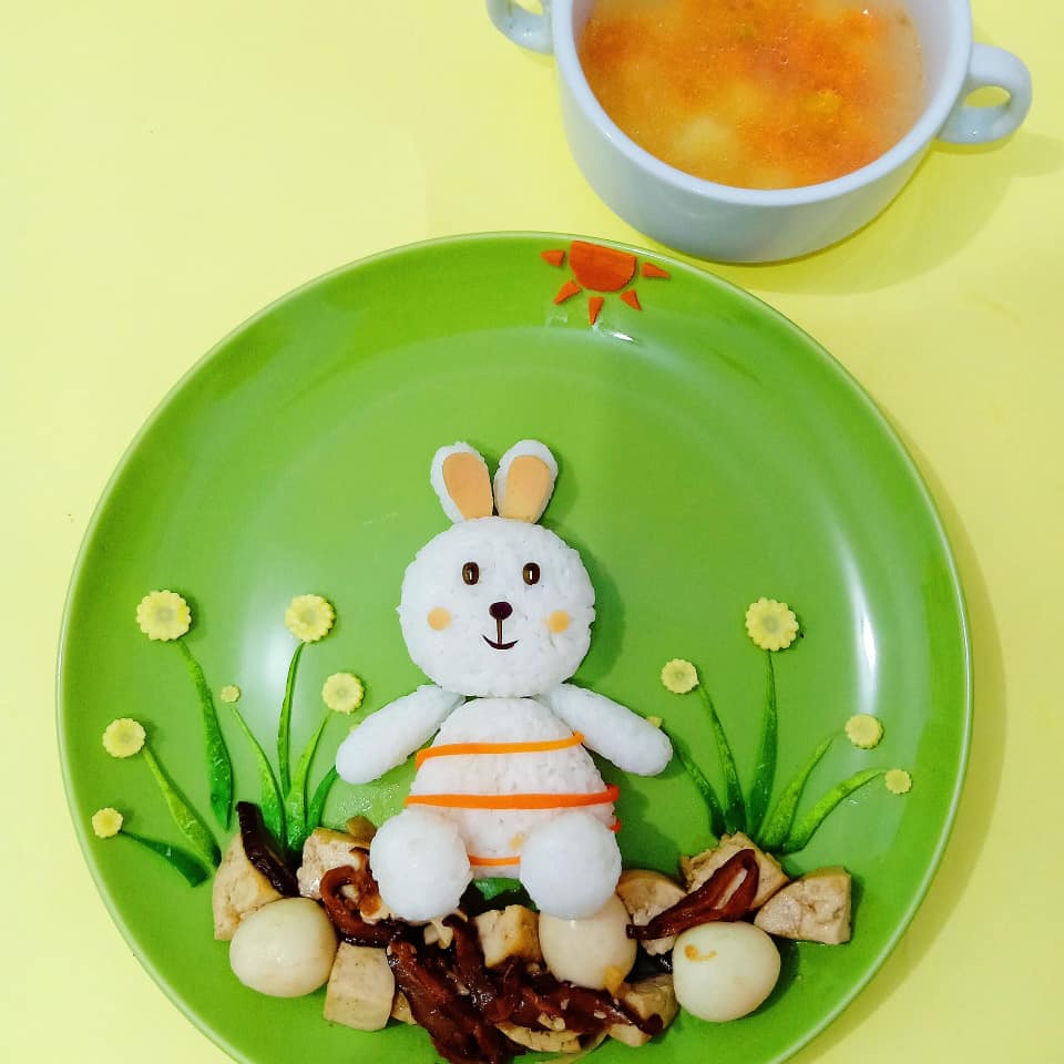 me trang tri bua an hap dan tri