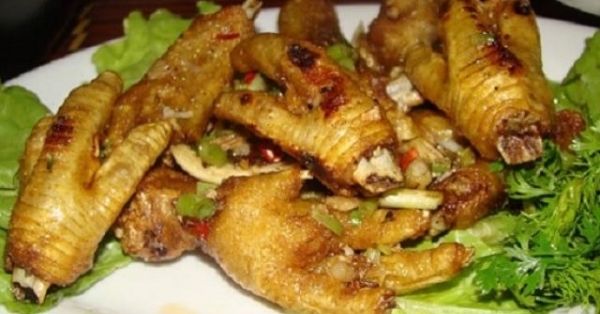 Cách làm món chân gà chiên mắm tỏi thơm ngon cho cả nhà nhâm nhi