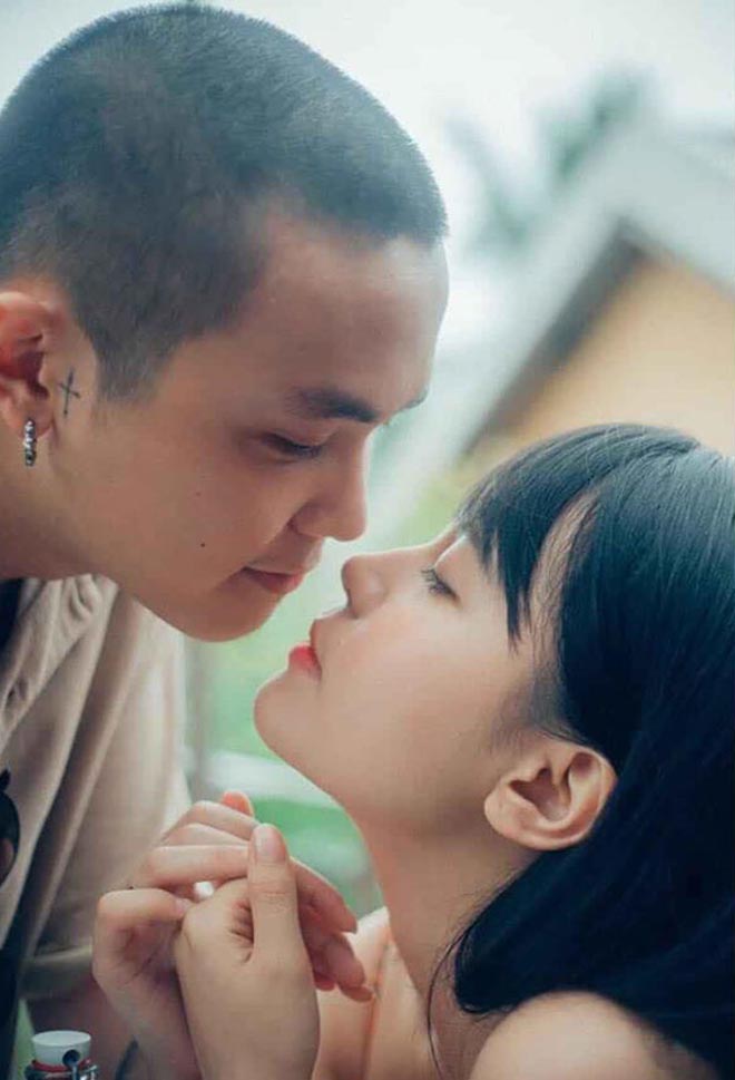 bi chong sap cuoi phan boi, co dau xinh dep cuoi luon phu re kem 5 tuoi hinh anh 4