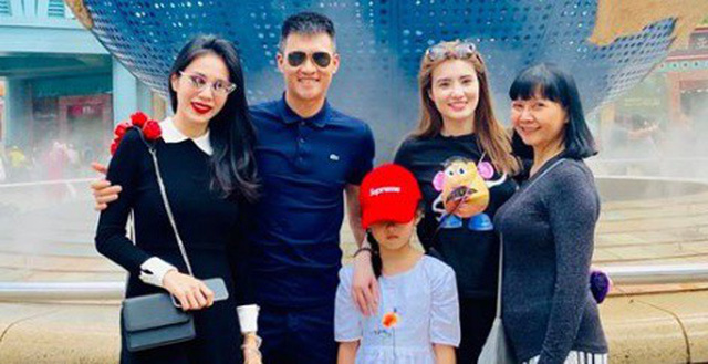 Con gái Thủy Tiên hỏi một câu khiến Công Vinh “cứng họng”