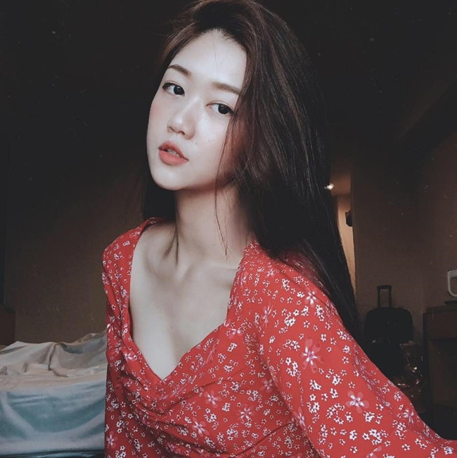 nhung nu tiep vien hang khong viet noi tieng vi mat xinh, than hinh goi cam hinh anh 9