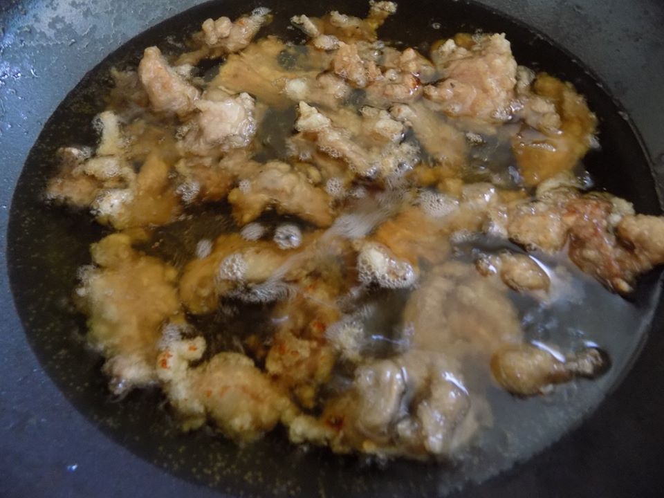 thit heo chien gion sot chua ngot mon ngon de lam, ca nha an nho mai hinh anh 7