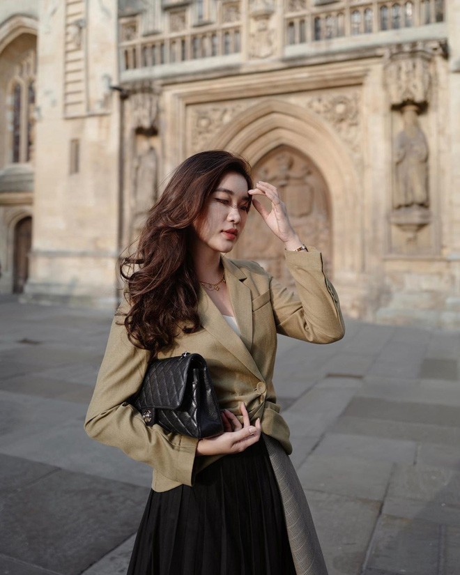 hot girl lao gay sot mxh viet, tung hoc dh ngoai thuong hinh anh 18