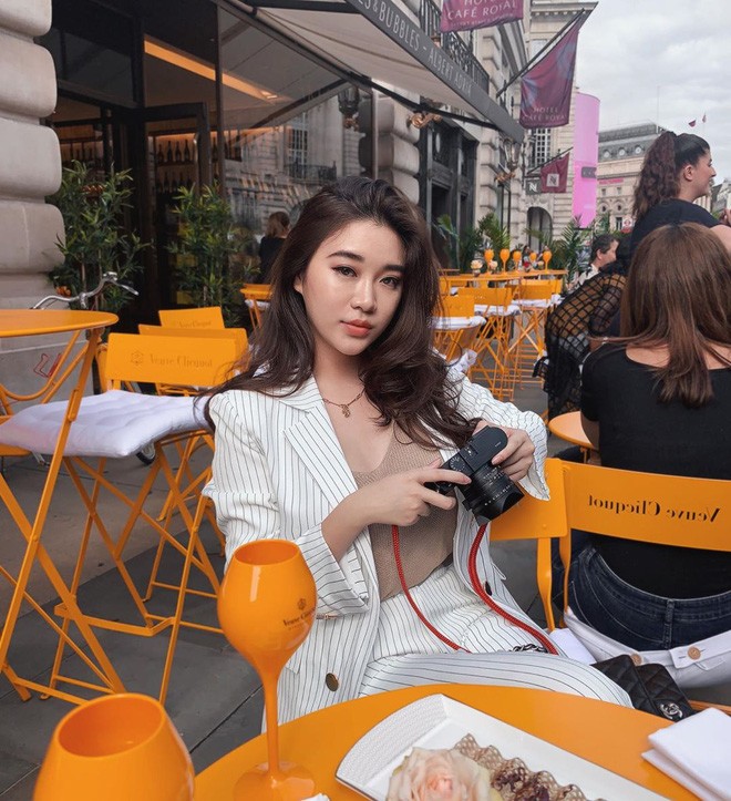 hot girl lao gay sot mxh viet, tung hoc dh ngoai thuong hinh anh 9