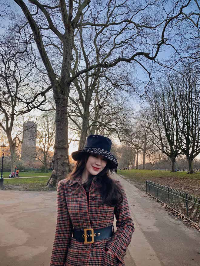 hot girl lao gay sot mxh viet, tung hoc dh ngoai thuong hinh anh 19