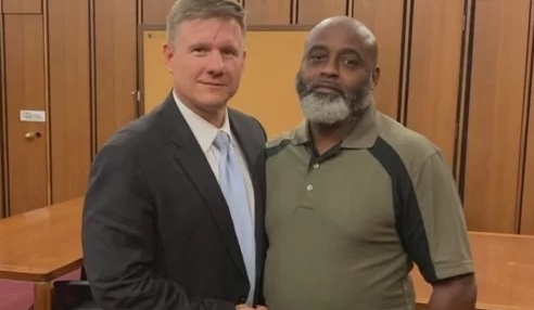 nguoi dan ong my duoc den bu 50 trieu usd vi bi canh sat nhot vao tu hinh anh 1