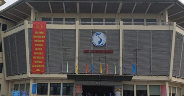 Chợ cửa khẩu Móng Cái gặp 'thảm cảnh', hàng loạt kiot đóng cửa