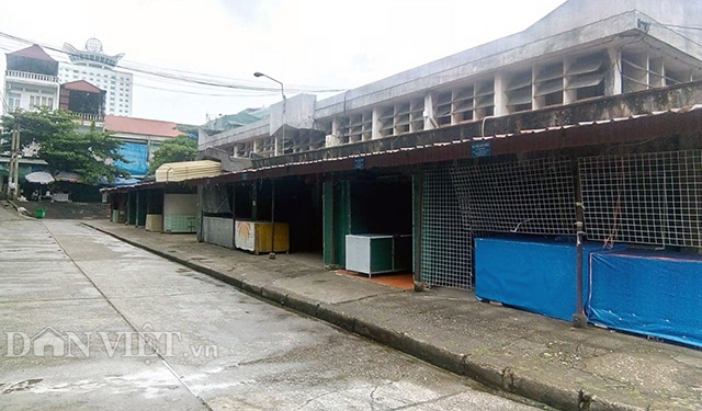 cho cua khau mong cai gap