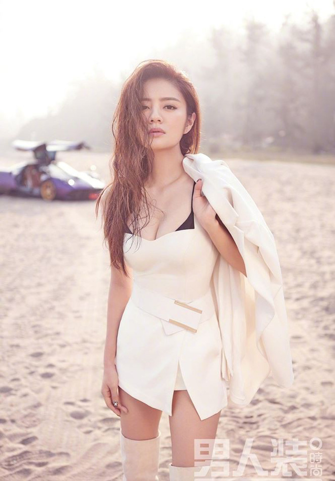 nu dien vien vua sinh quy tu da duoc chong thuong nong 4 biet thu tram ty la ai? hinh anh 6