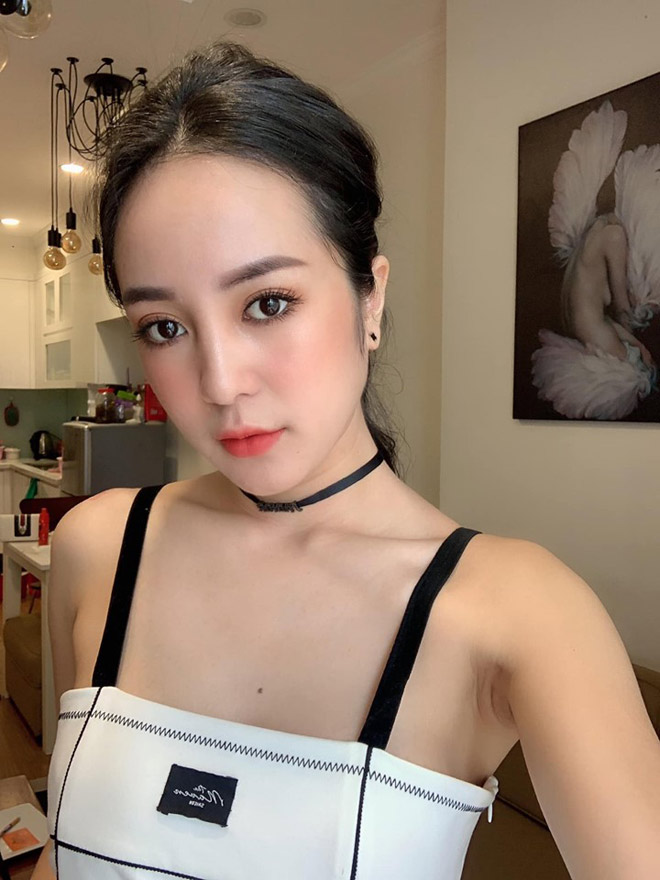 bi quay len tren may bay, nu tiep vien hang khong bat ngo noi tieng vi qua xinh hinh anh 5