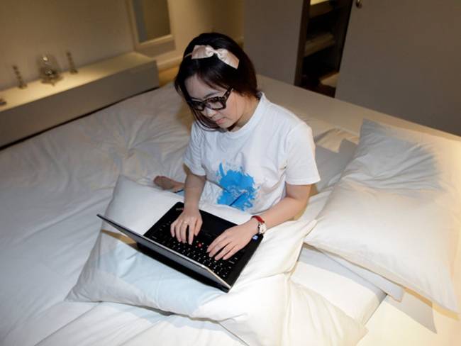 co gai xinh dep chuyen