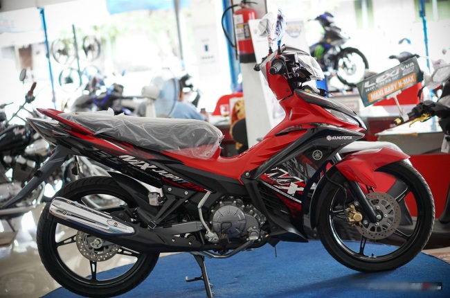 Yamaha Exciter 135 RC phom nhỏ màu đỏ đen côn tự động biển HN  2banhvn