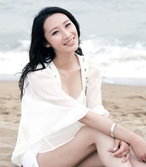 my nhan 2 con 1 doi chong van lam 2 quan lon tq say dam, cung phung het minh hinh anh 1