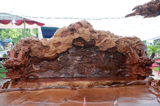 lam tu seo cay nghin nam tuoi, bo ban ghe co gia hon 5 ty dong hinh anh 12