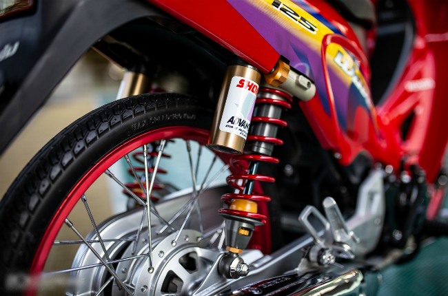 ngam honda wave 125 len do choi cuc hay, dep lung linh hinh anh 11