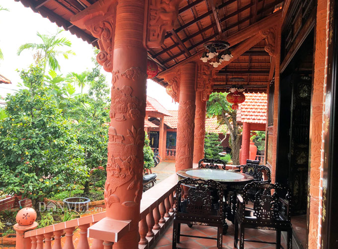 choang: ngoi nha tien ty lam tu dat set nung doc nhat o mien tay hinh anh 14