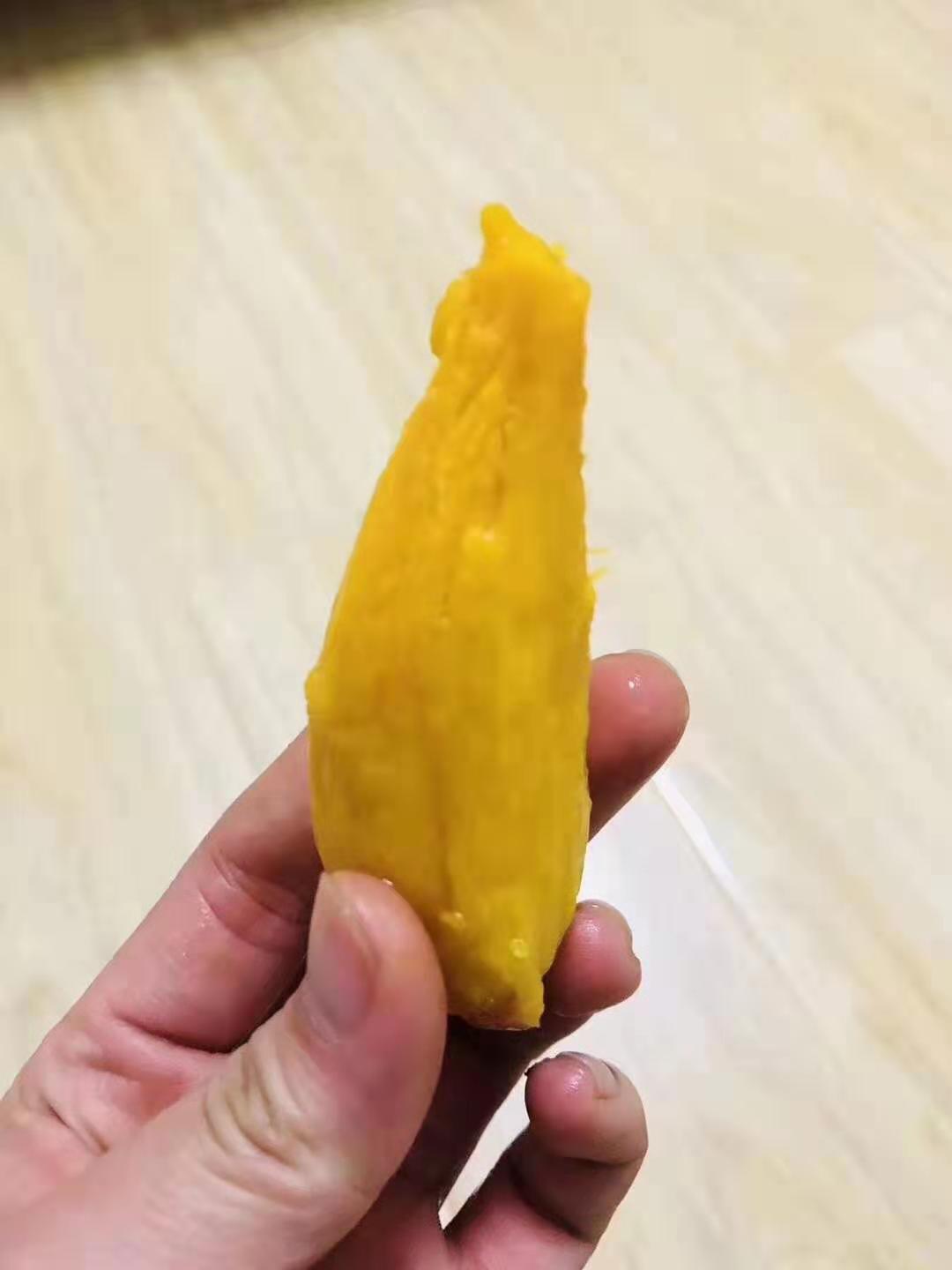 tan muc qua xoai nhin xa ngo trai ot, hat nho nhu que tam gay