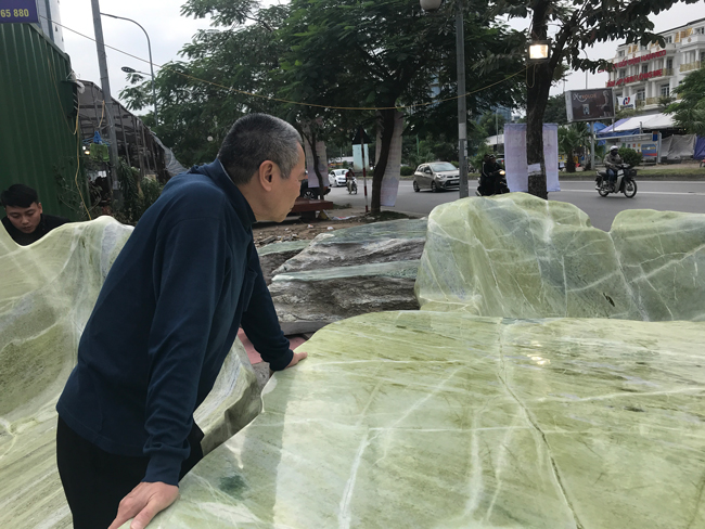 chiem nguong bo ban ghe bang ngoc nang 25 tan, co gia gan 3 ty dong hinh anh 12