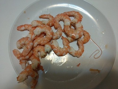 chang trai tot bung boc het dia tom cho dong nghiep... va ket cuc khong nhu mo hinh anh 1