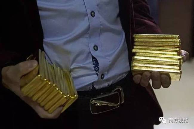 noi nhin dau cung thay vang, dan cam tui dung vang di ngoai duong nhu di cho hinh anh 3