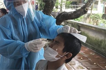 Phú Thọ: 45 học sinh cấp 2 ở Việt Trì nghi dương tính SARS-CoV-2